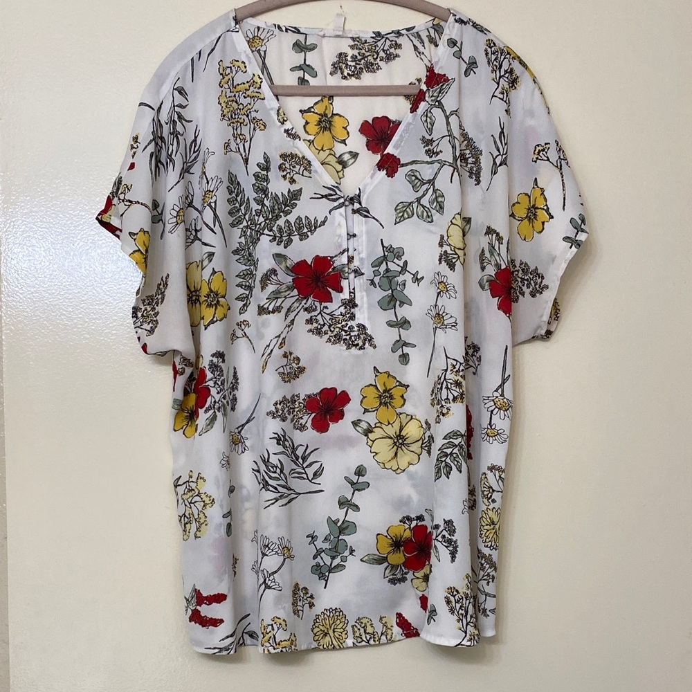 Floral V-Neck Short Sleeve Blouse